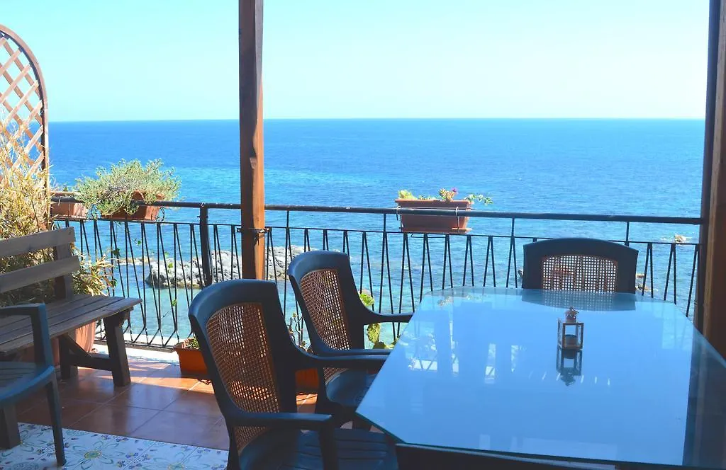 Teocle Beach Rooms Giardini Naxos