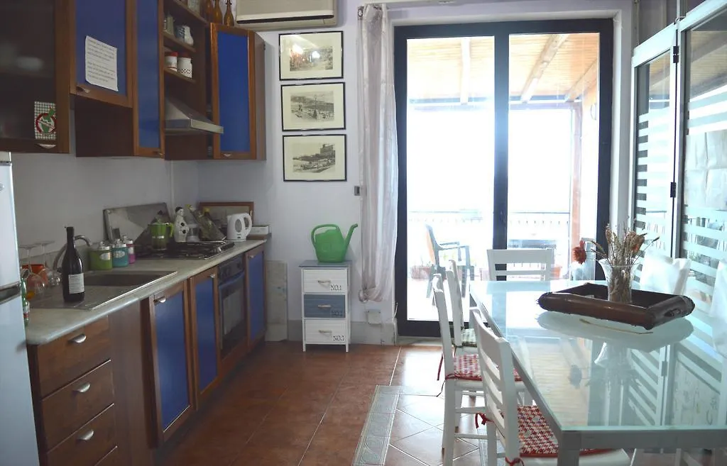 Guest house Teocle Beach Rooms Giardini Naxos