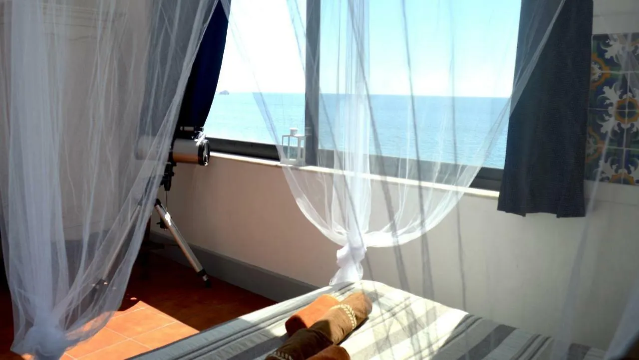Teocle Beach Rooms Giardini Naxos Guest house