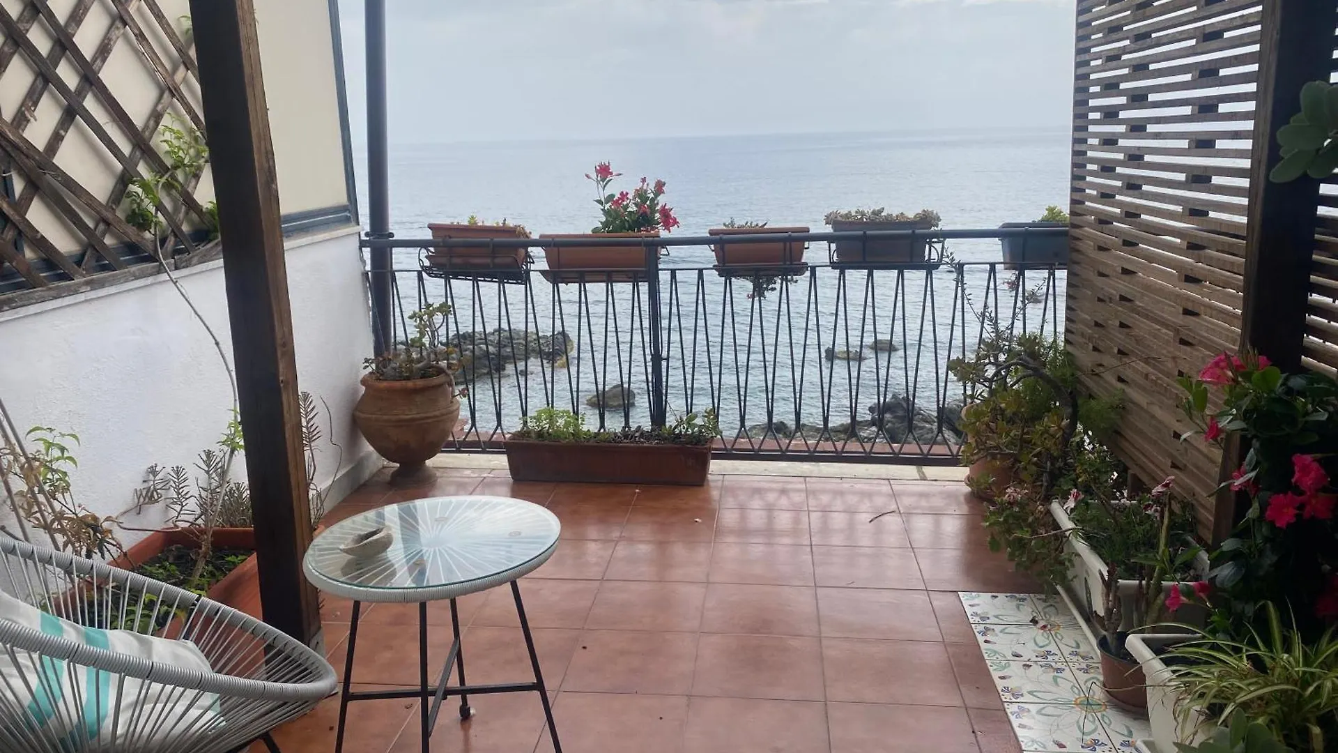 *** Gasthof Teocle Beach Rooms Giardini-Naxos Italien