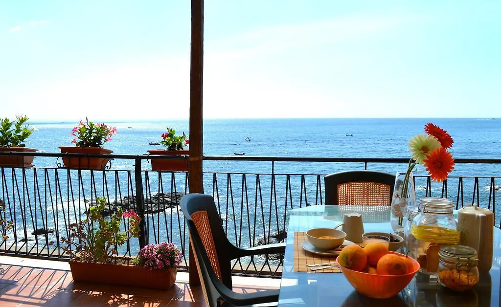 Teocle Beach Rooms Giardini-Naxos Italien